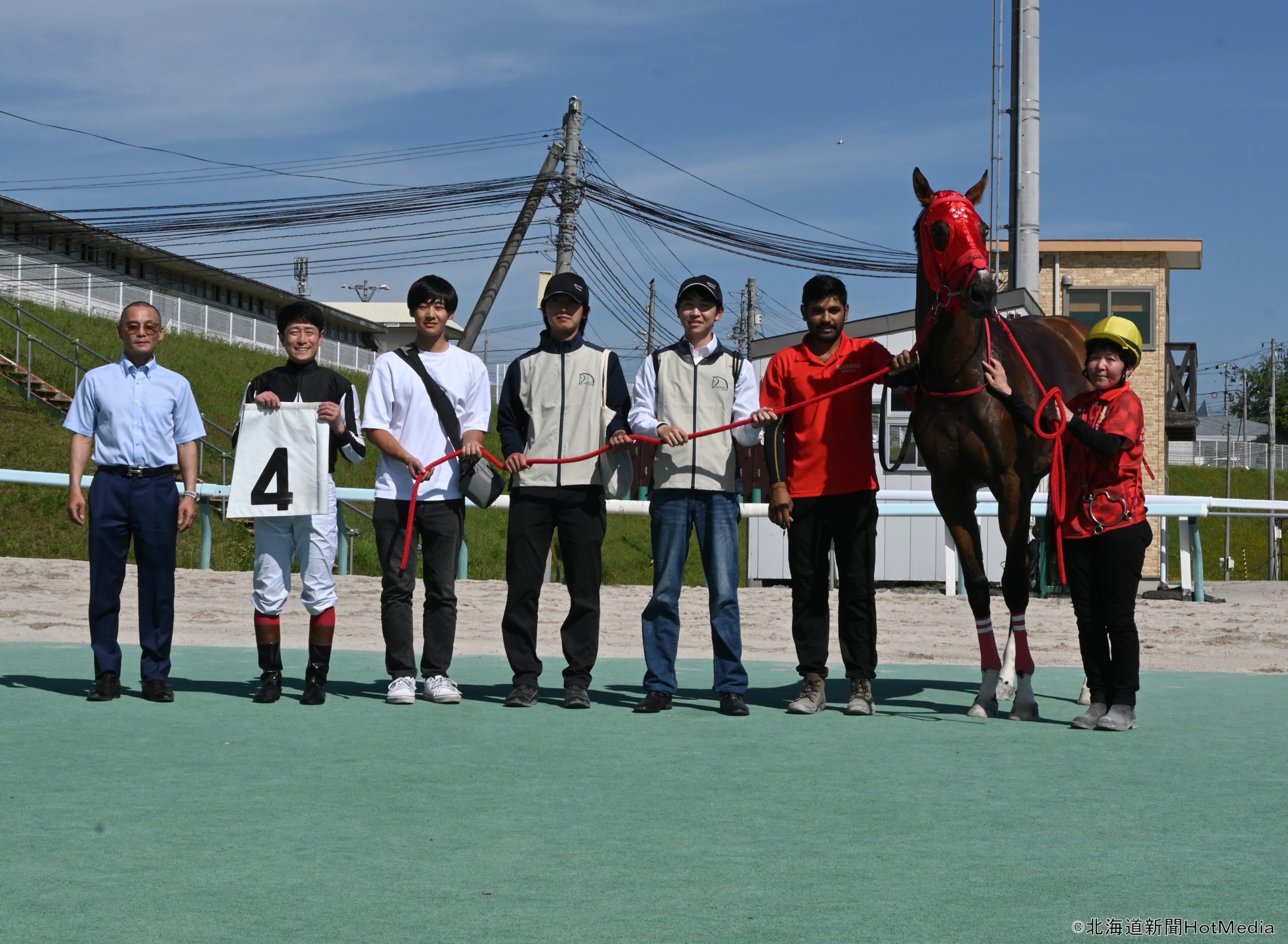 門別【2歳未勝利牝馬】ゴール前できっちり抜け出し社台ファーム生産